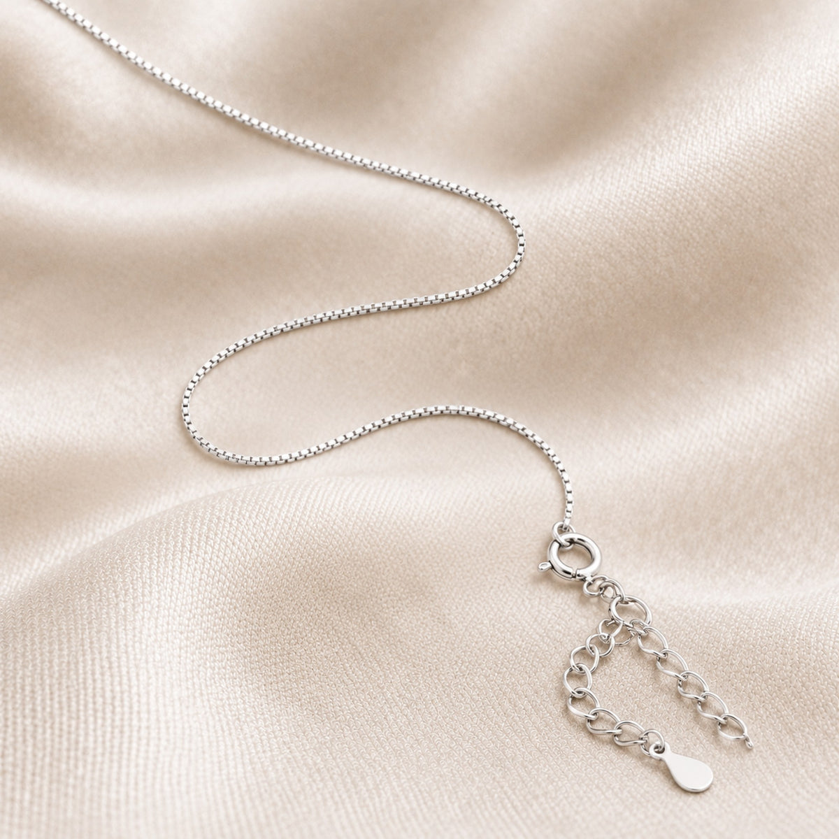Fine 925 sterling silver box chain with spring clasp and 5 cm extender