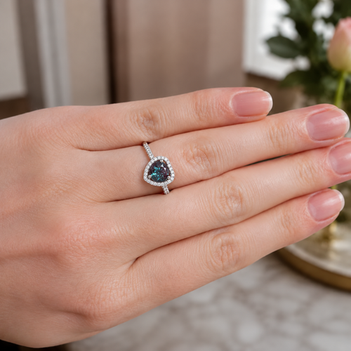 Amoret Lab-Grown Alexandrite Ring