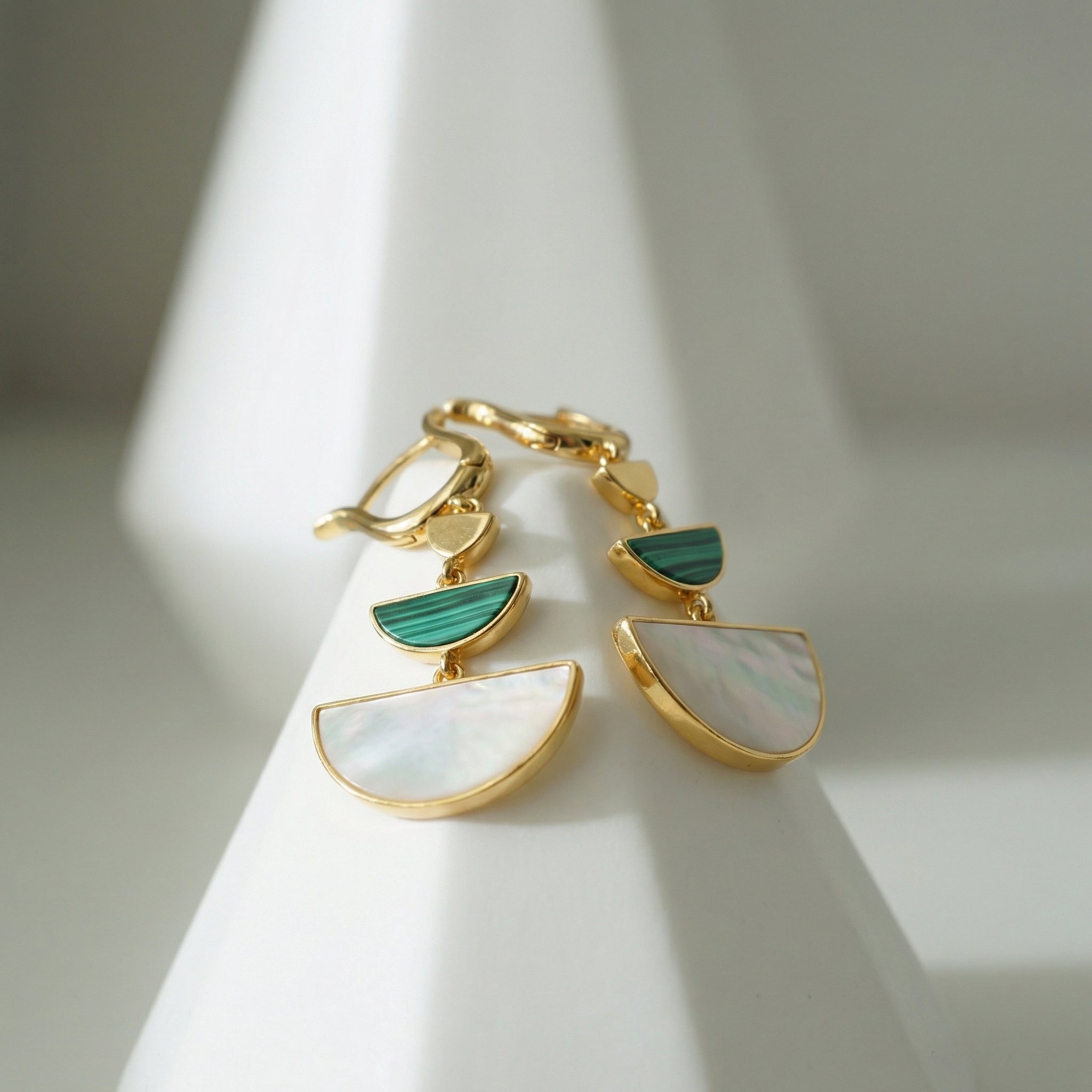 Verdant Fan Geometric Earrings – S925 Silver / Gold
