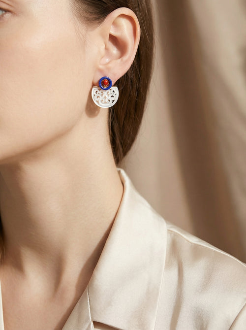 Ohrstecker „Glücksverheißende Wolke“ – Perlmutt / Lapislazuli