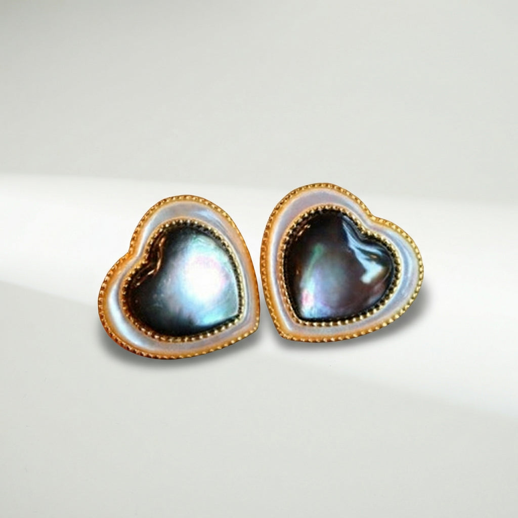 Midnight Heart Halo Stud Earrings – Black & White Mother of Pearl / Gold