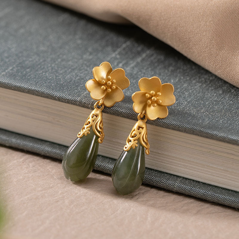 Magnolia Gold-Inlaid Jade Stud Earrings – Green Jade / Dark Green Jade, 18K Gold Vermeil