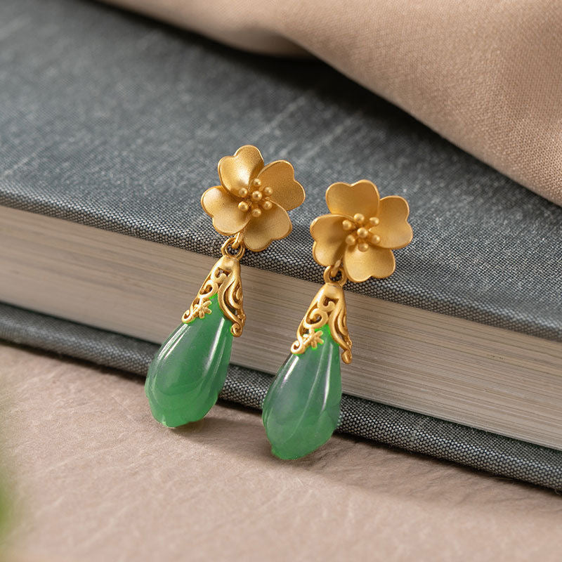 Magnolia Gold-Inlaid Jade Stud Earrings – Green Jade / Dark Green Jade, 18K Gold Vermeil