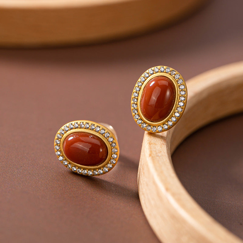Round Gold-Inlaid Stud Earrings – Red Agate / White Chalcedony, 18K Gold Vermeil