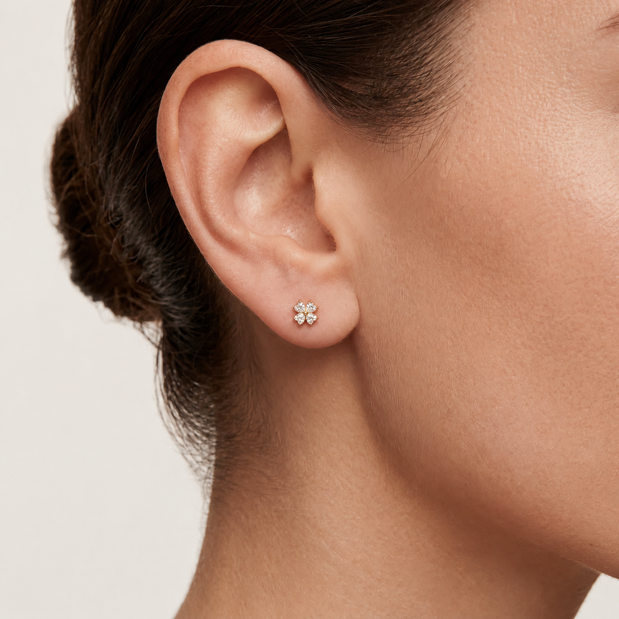 Lucky Clover Titanium Flat Back Earring