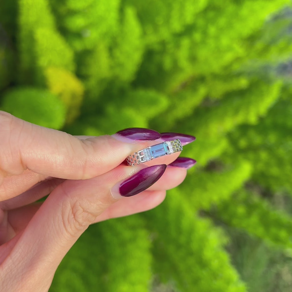 Gilded Loom Lab-Grown Alexandrite Ring