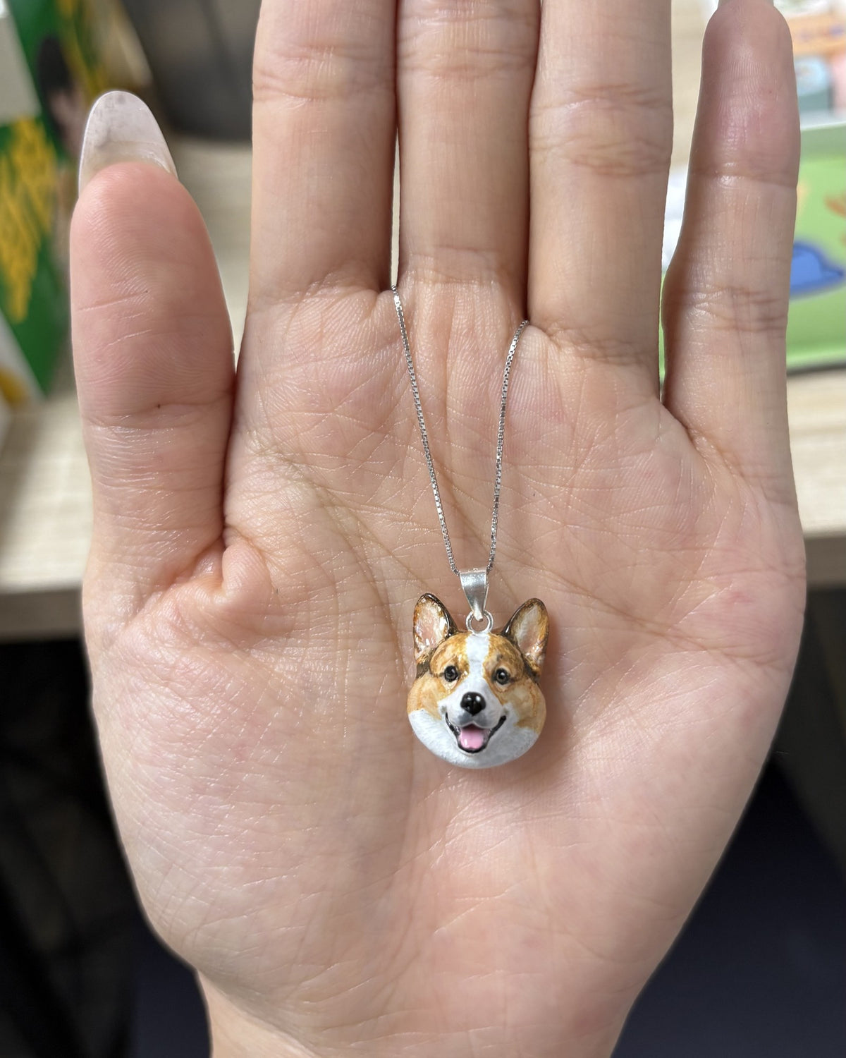 Chuyi: finished pendant, workshop photo