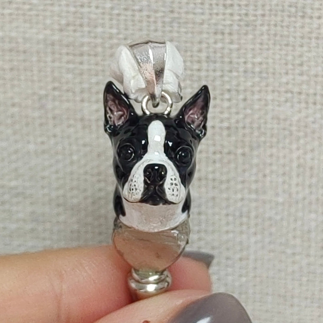 Moosh: finished pendant, workshop photo
