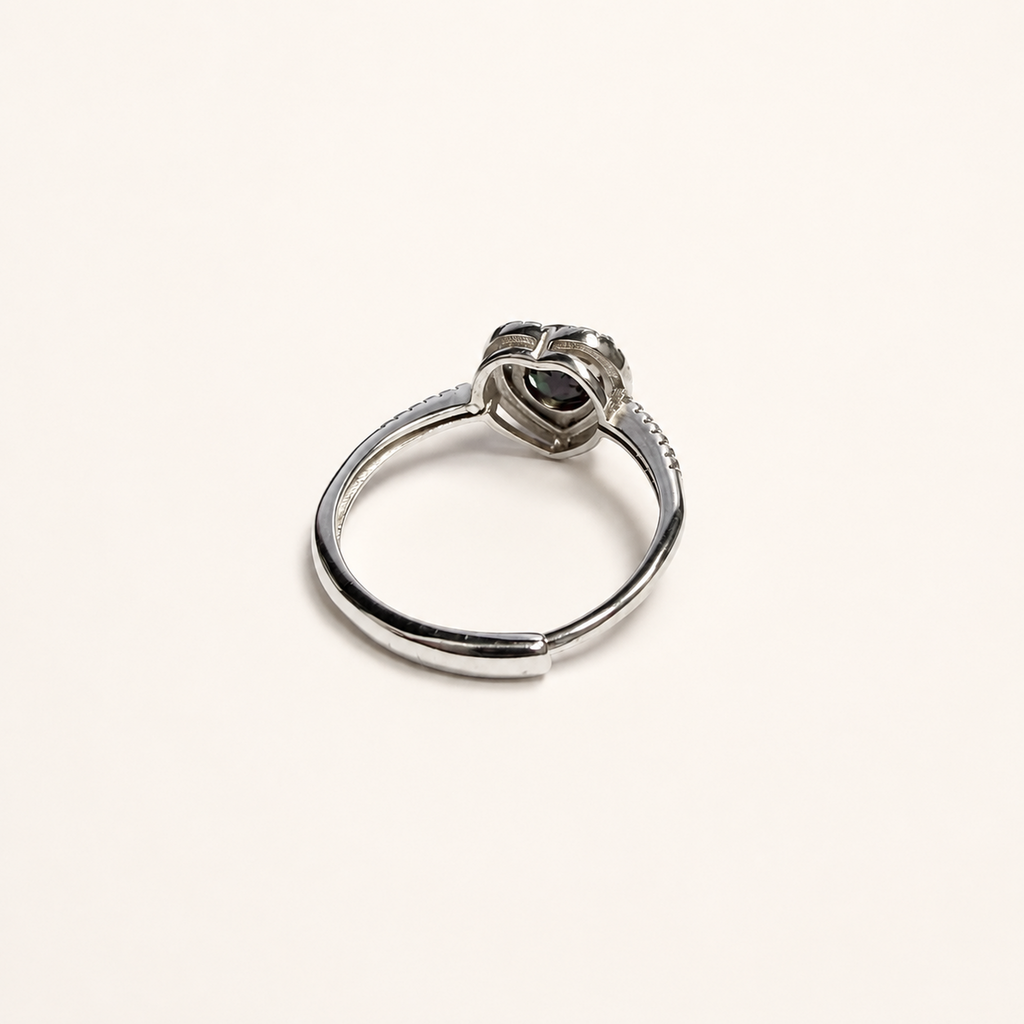 Amoret Lab-Grown Alexandrite Ring side view