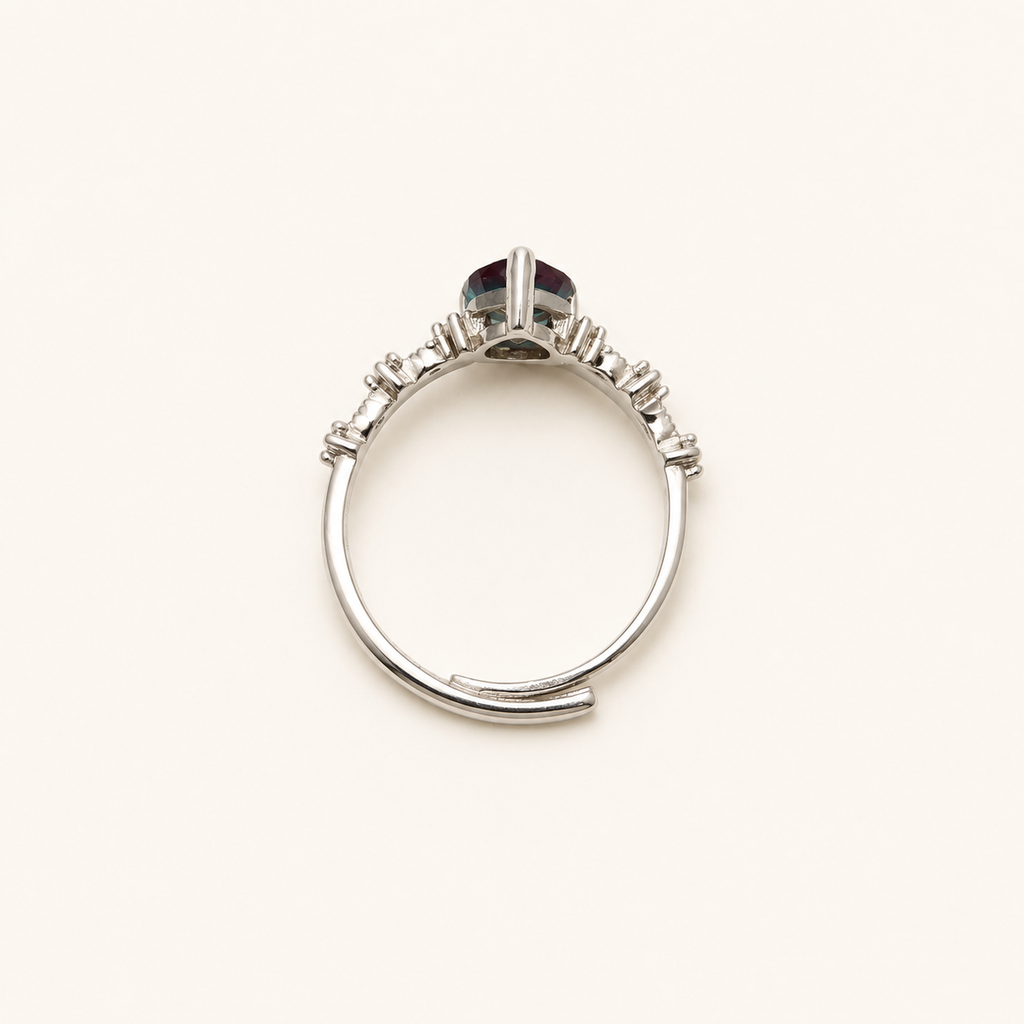 Spirelight Lab-Grown Alexandrite Ring upright view