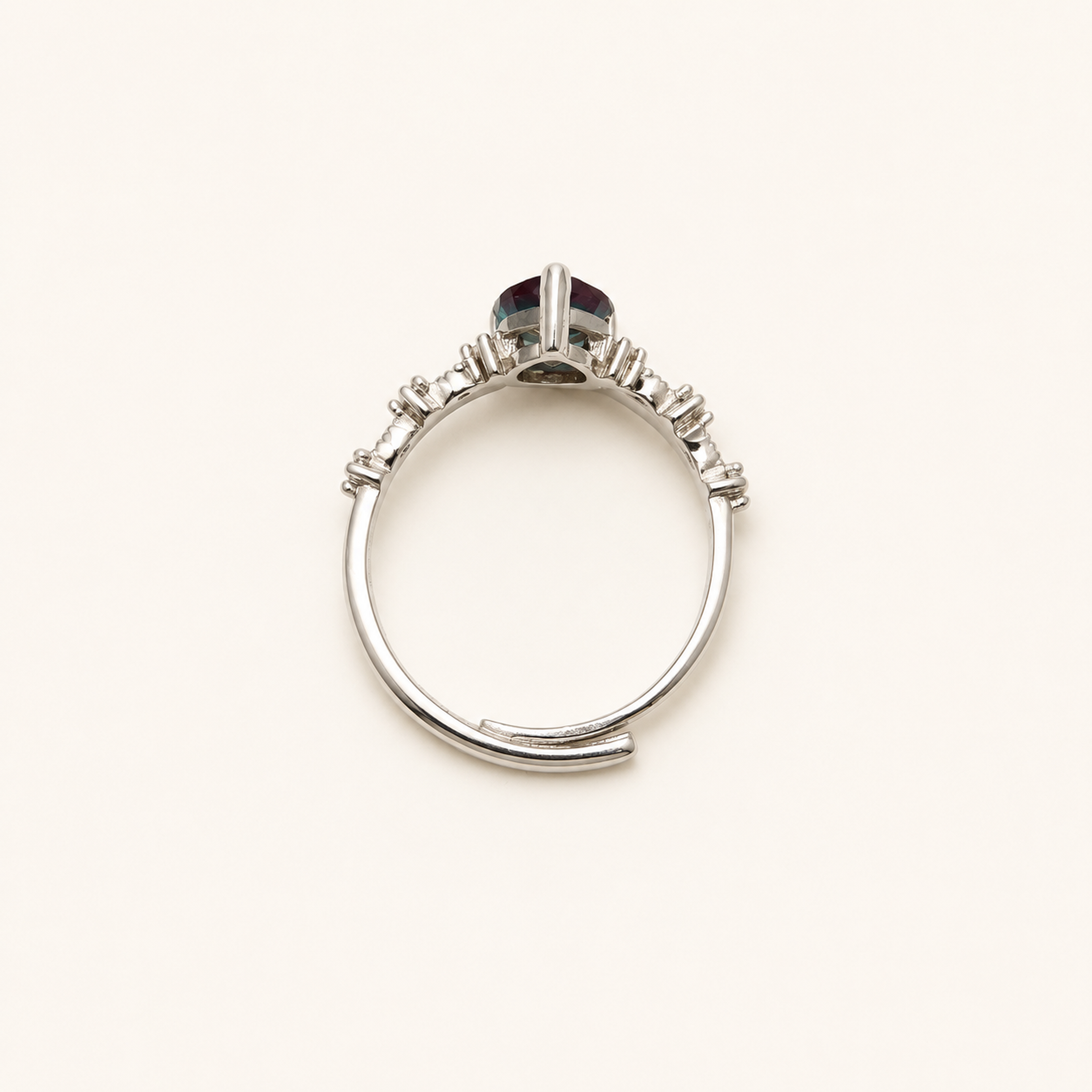 Spirelight Lab-Grown Alexandrite Ring upright view
