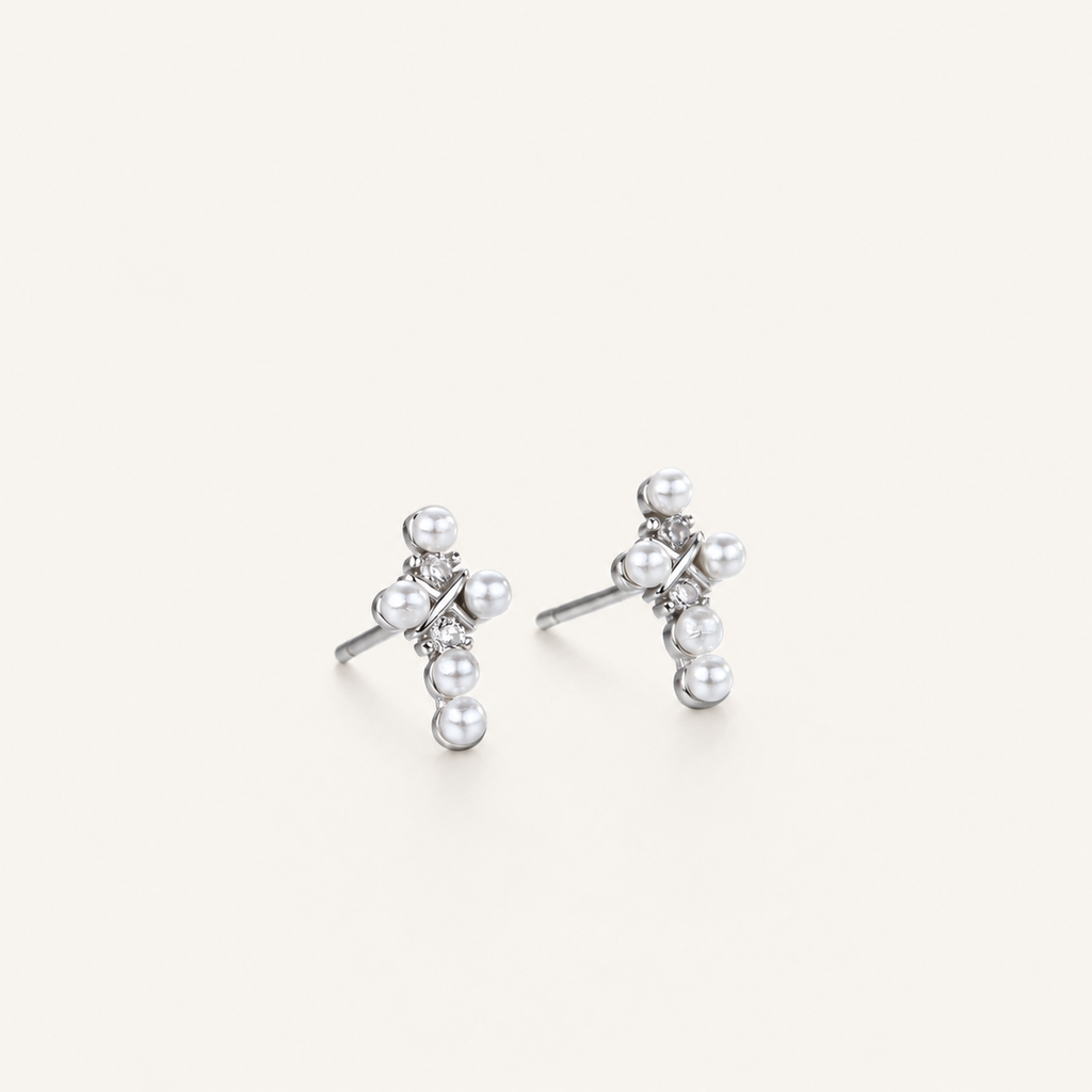 Sterling Silver Pearl Stud Earrings detail