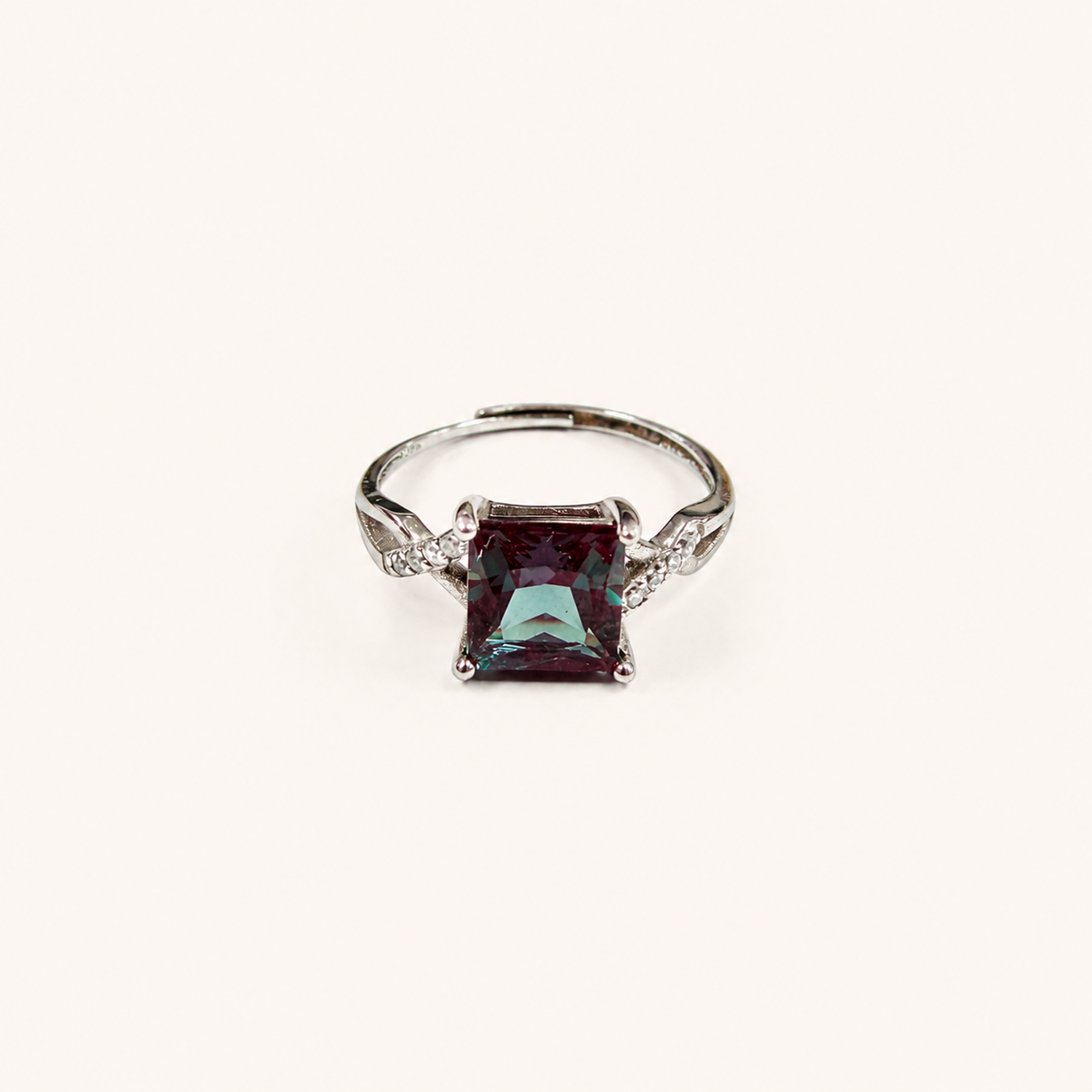 Entwine Lab-Grown Alexandrite Ring