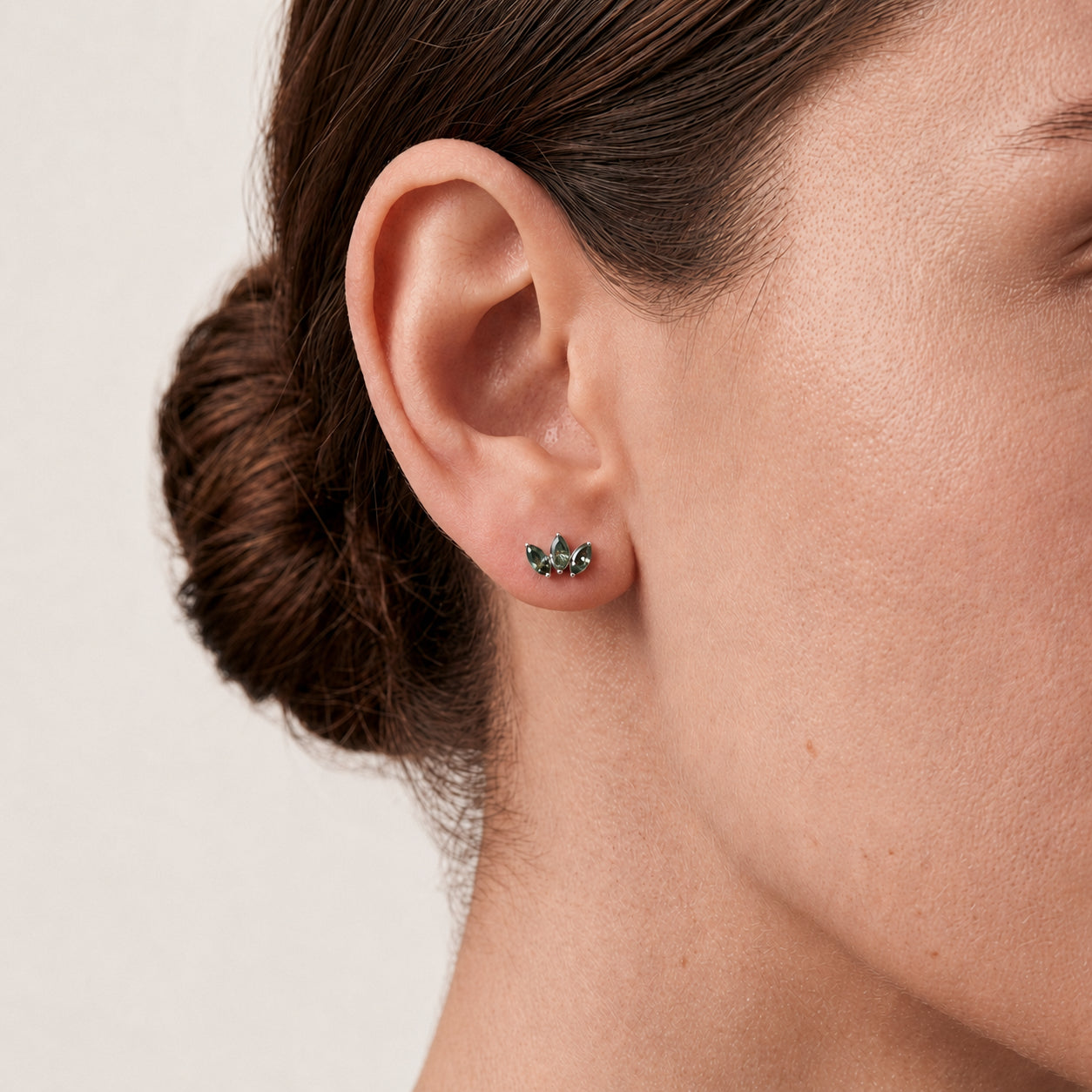 Moss Agate Leaf Cluster Titanium Flat Back Earring - image 2