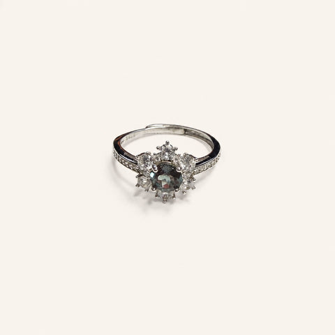 Frostbloom Lab-Grown Alexandrite Ring