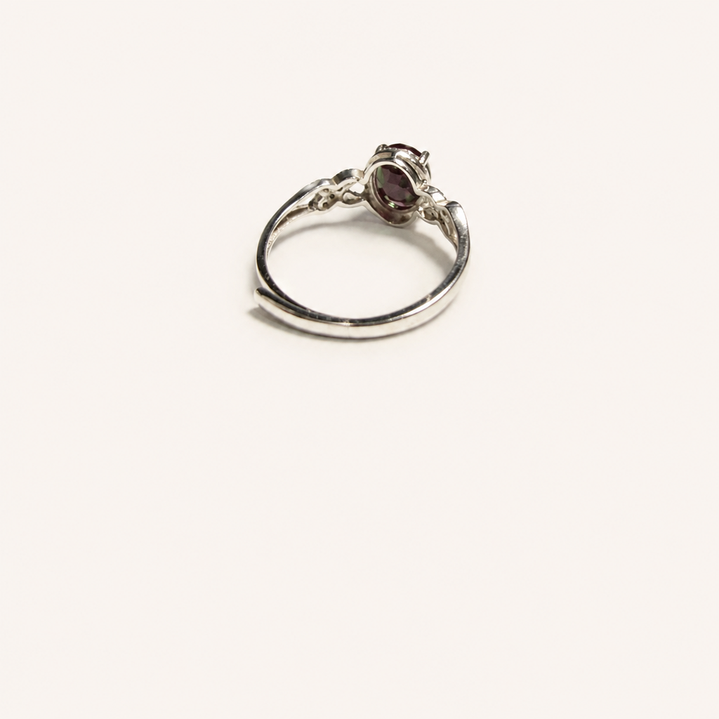 Collaret Lab-Grown Alexandrite Ring side view