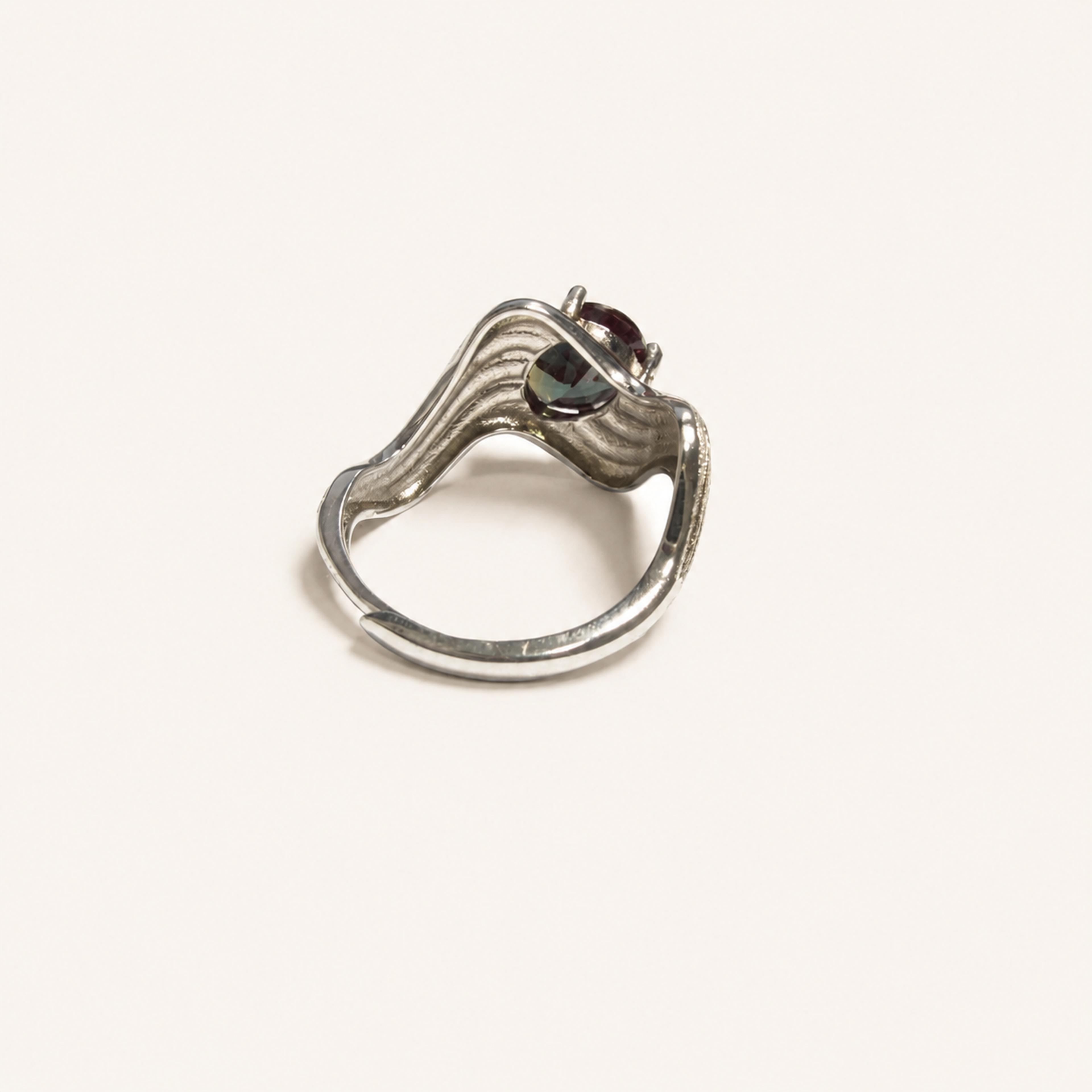Driftline Lab-Grown Alexandrite Ring side view