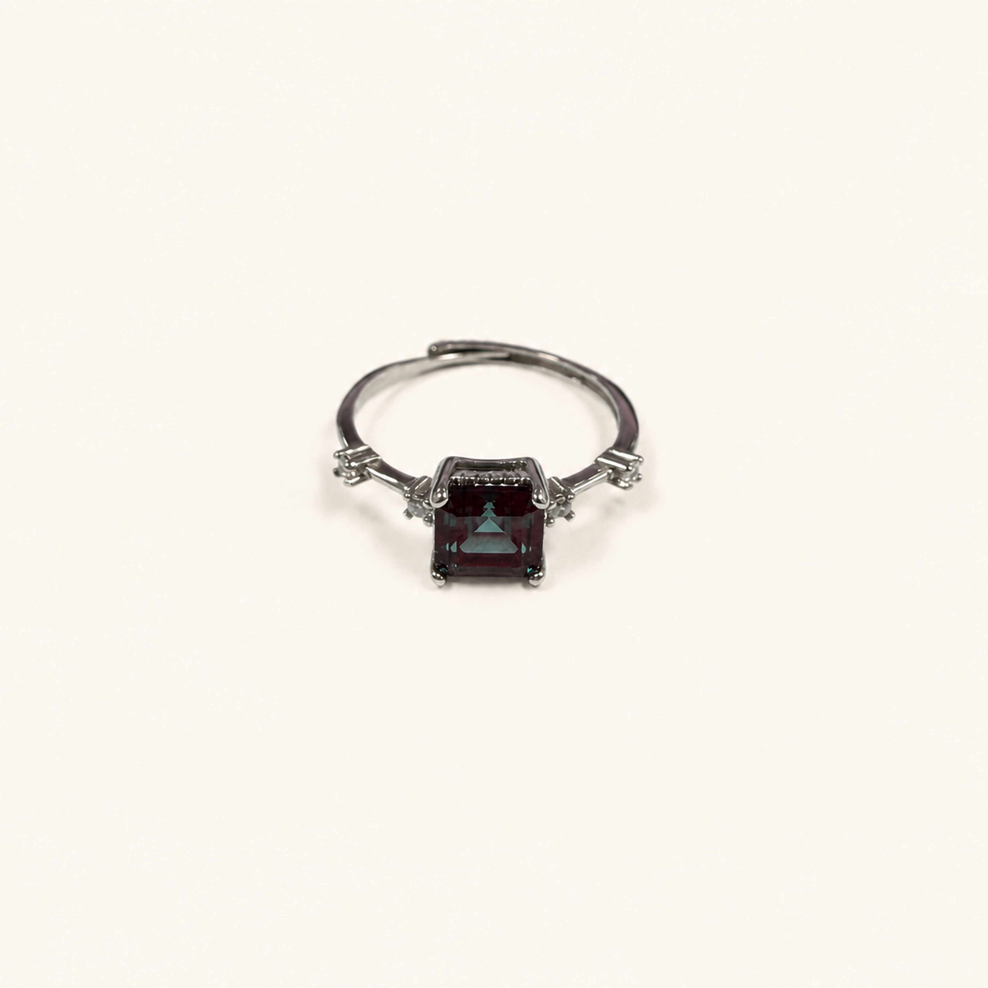 Velvet Dusk Lab-Grown Alexandrite Ring
