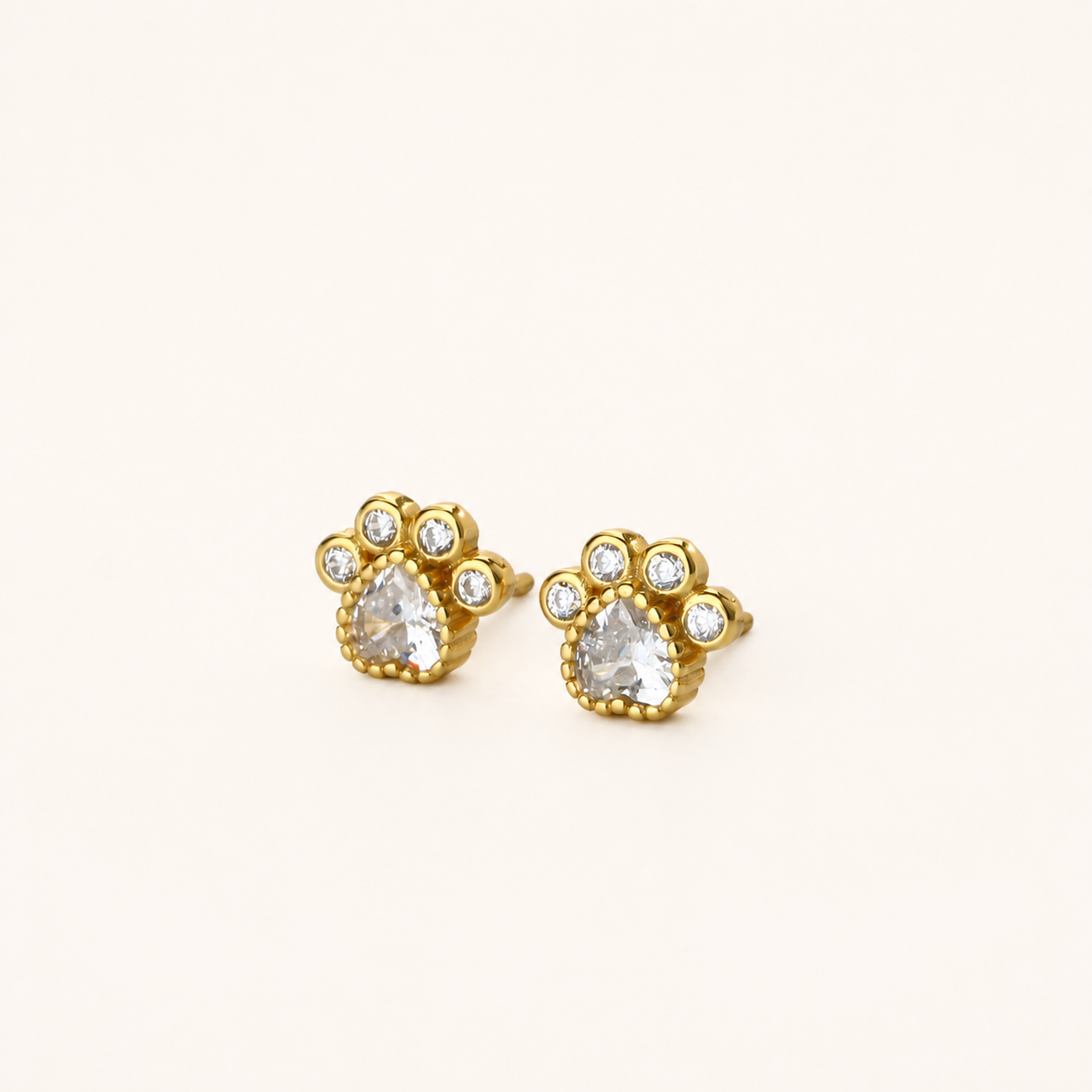 Sterling Silver Cat Paw Zirconia Flower Stud Earrings detail