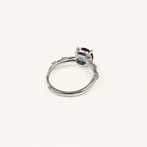 Crossette Lab-Grown Alexandrite Ring side view
